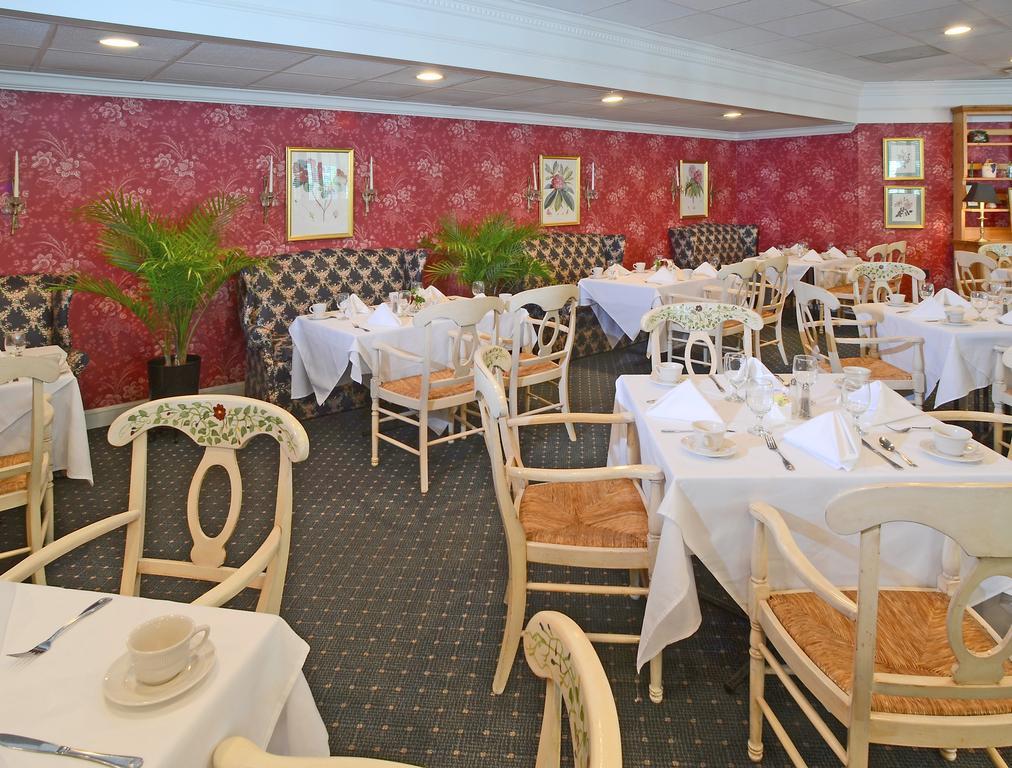 Phoenix Inn Of Greenville Restaurant photo